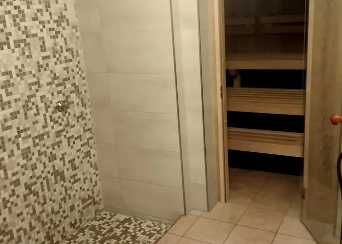 Zirbennest Mit Hallenbad - Sauna *